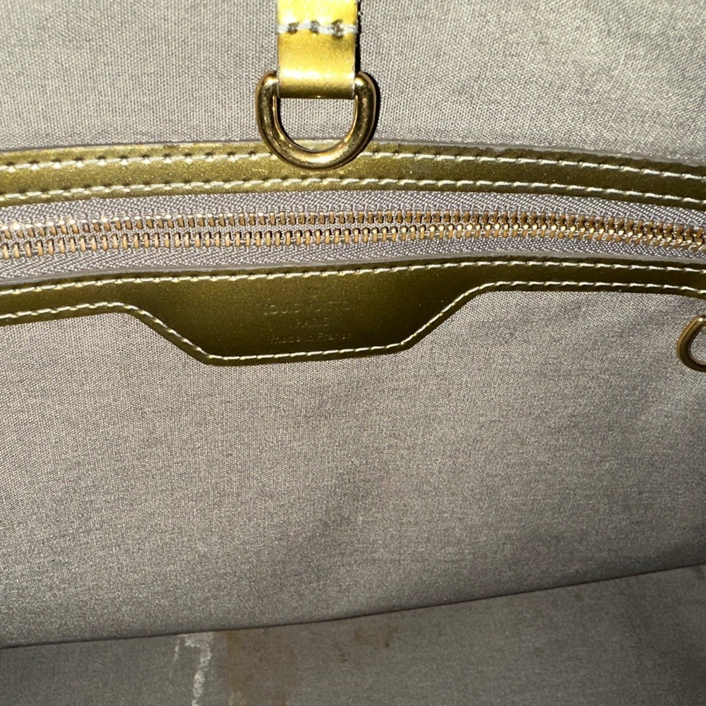 Louis Vuitton Green Reade MM Vernis Tote - Picture 3 of 9